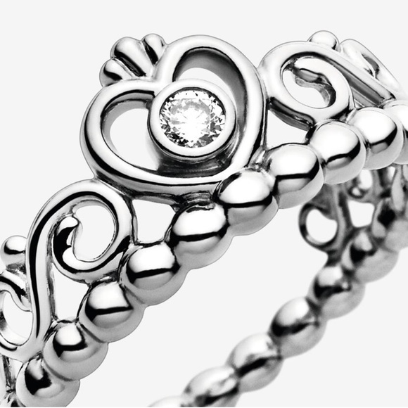 Pandora Princess Tiara Crown Ring in silver - Picture 8 of 13
